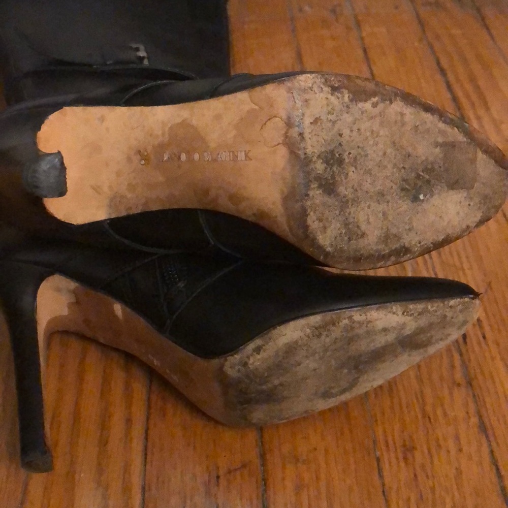 Authentic Manolo Blahnik boots - Picture 2 of 7